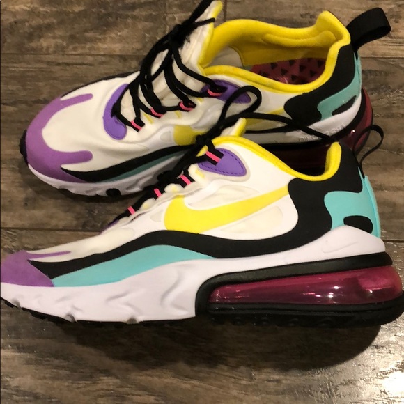 Like new Nike Air Max 270 React Geometric Abstract - Picture 2 of 5